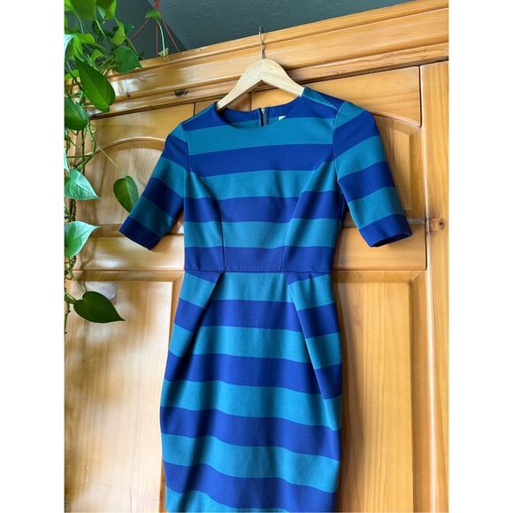 Fossil Blue Rugby Striped Short Sleeve Sheath Dress Crew Neck Back Zip SZ XS - Picture 5 of 12
